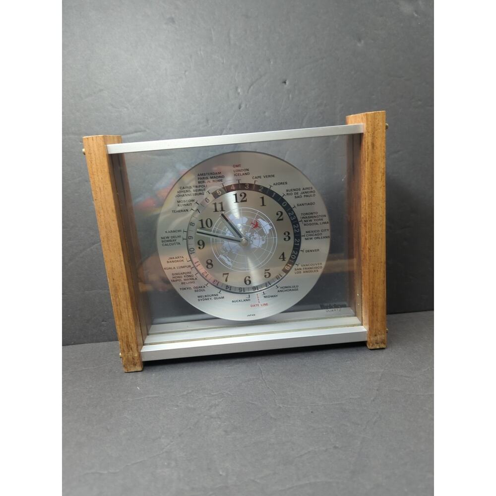 VTG MCM Verichron GMT World Time Quartz Mantel Clock Works Red Airplane 2nd Hand